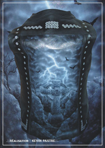 .::CELTIC-CROSS - aout 2010 - a&eacute;rographe peinture acrylique - sur cuir::.