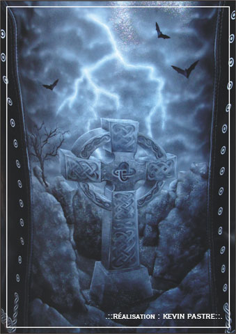 .::CELTIC-CROSS - aout 2010 - a&eacute;rographe peinture acrylique - sur cuir::.